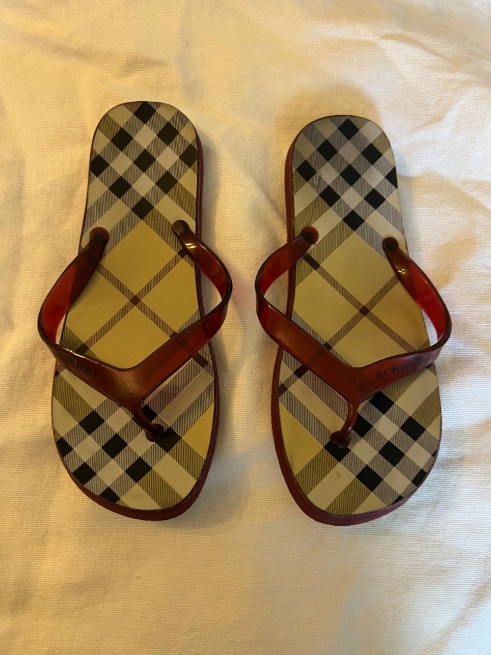 Burberry Jelly Thong Sandals